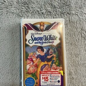 Disney Masterpiece Snow White VHS with Colorful Cover